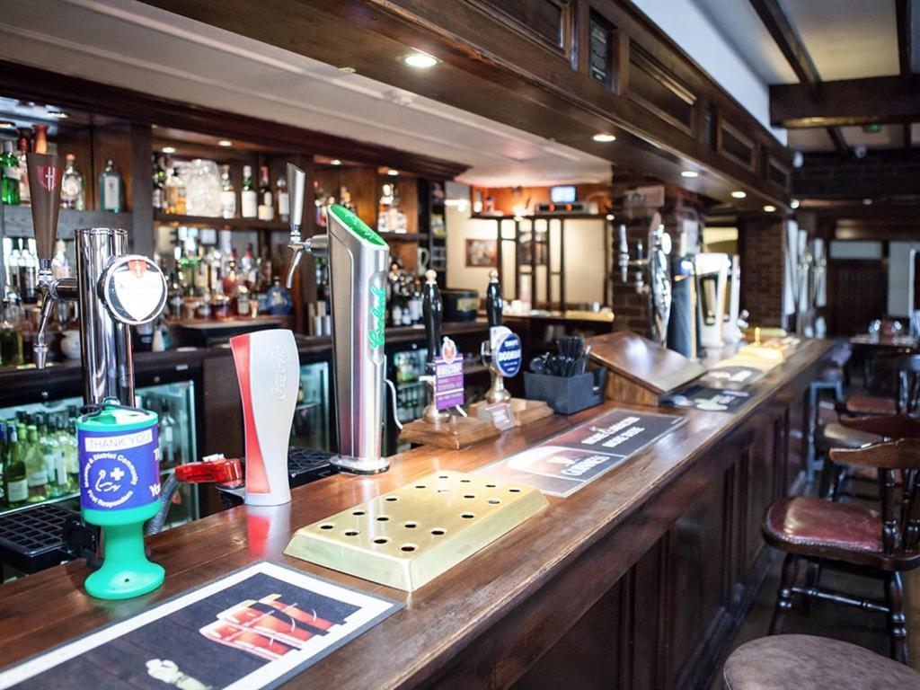The Crewe Arms Hotel Exterior photo